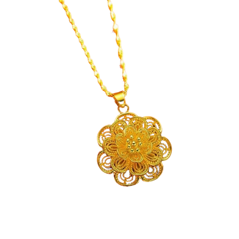 Collier élégant à pendentif fleur en ton doré