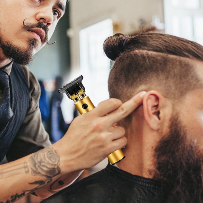 ✂️Coiffeur électrique compact：Avec plusieurs pièces différentes interchangeables🌟