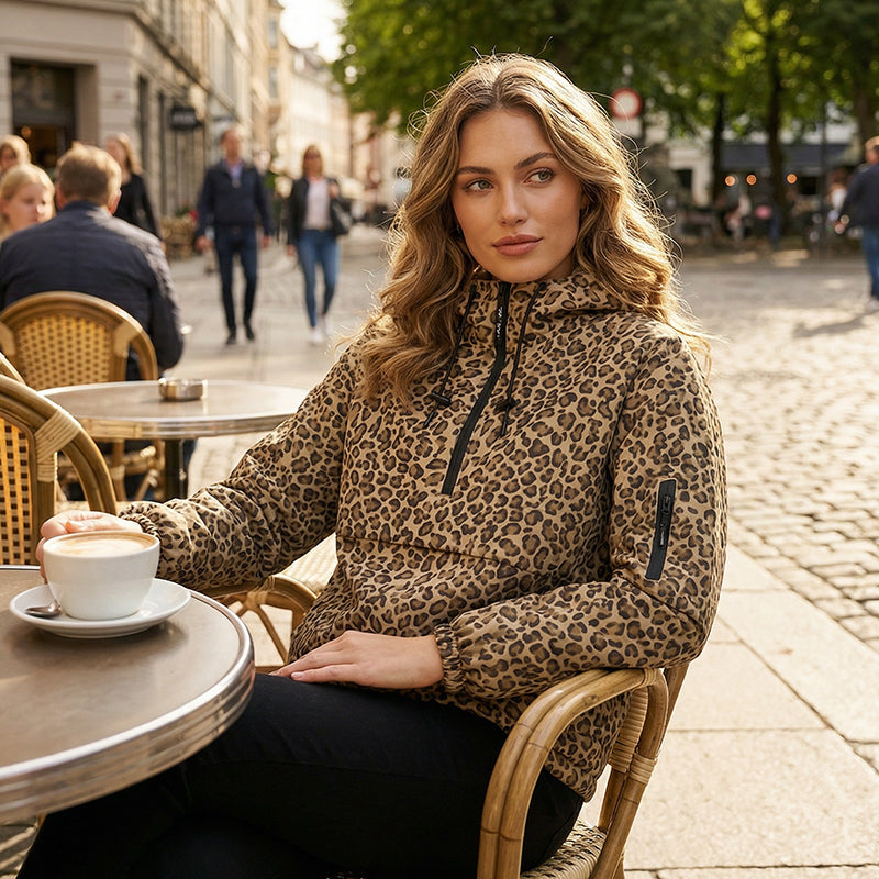 Pull à capuche imprimé léopard avec poche kangourou