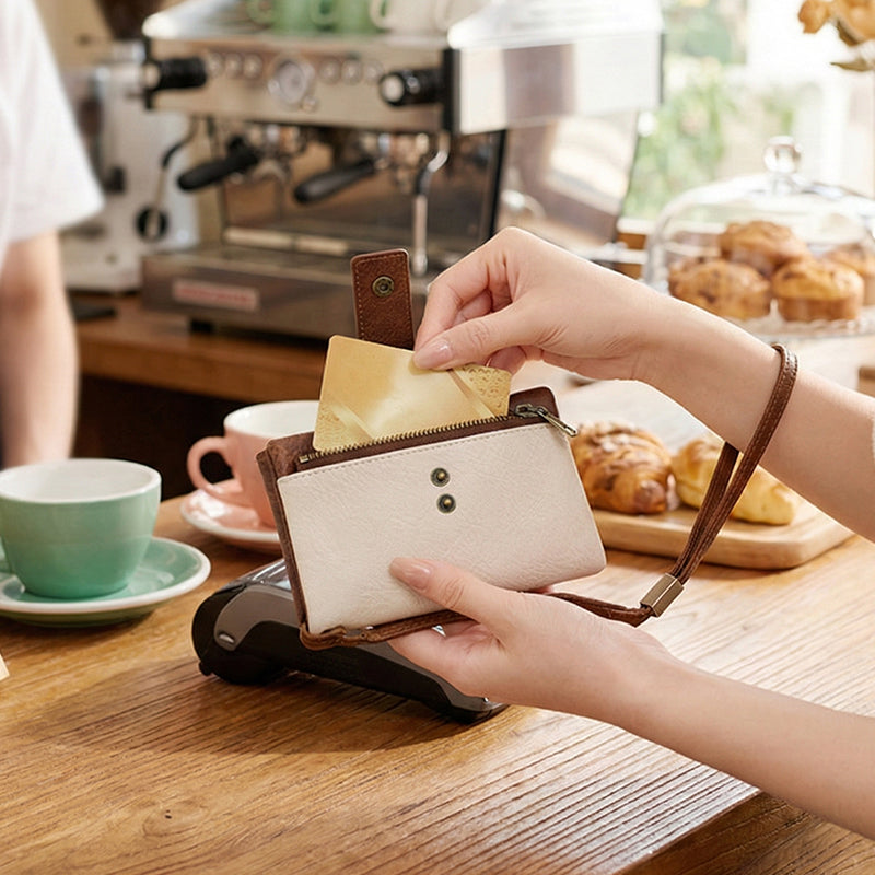🔥Offre à durée limitée - Portefeuille rétro pour femme avec protection RFID à trois volets