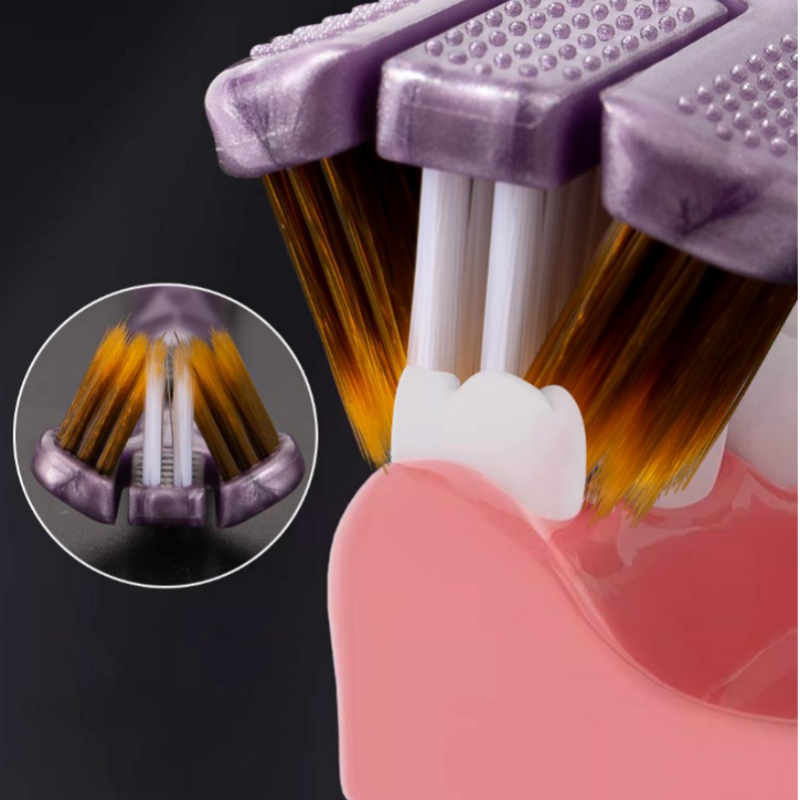 Spazzolino multiangolare a tre testine per garantire la sicurezza della tua igiene oral
