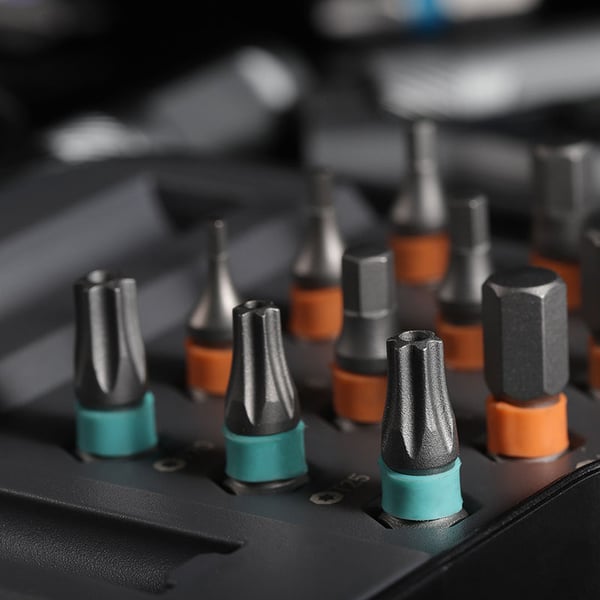 🔩54% de réduction 🛠️ Jeu de Tournevis 24-en-1 – Magnétique, Compact & Portable, Idéal pour Réparations et Bricolage 🔧📦