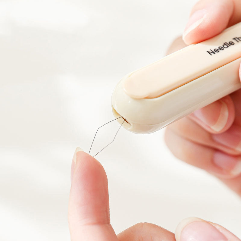 ✨ 50 % DE RÉDUCTION MAINTENANT ! ✨Outil 2 en 1 pour enfiler et défaire les coutures