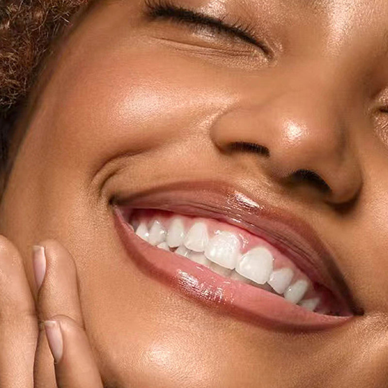 Brillant à lèvres peel-off à couleur longue tenue