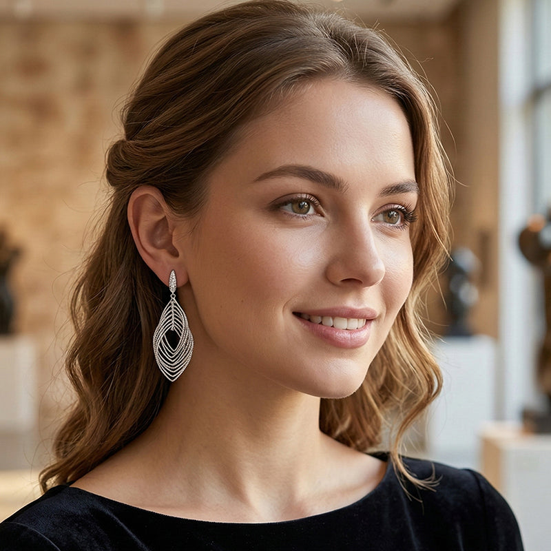 Boucles d'oreilles pendantes à feuilles superposées pour femme