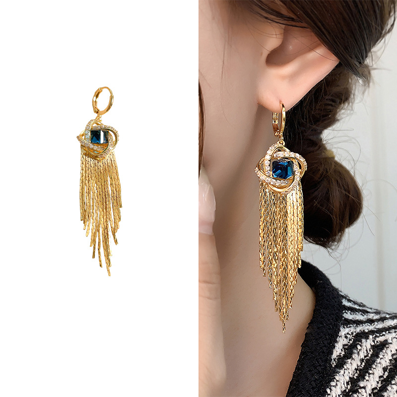 Boucles d'oreilles élégantes à nœud en zircon et longues pampilles