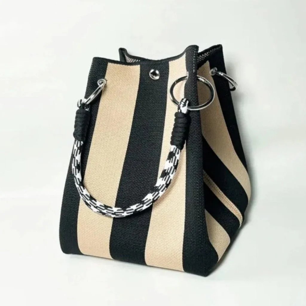 🏆🌴 VENTE LIMITÉE -50% ! Sac Bandoulière Bohème Tricoté à Rayures – Tissé à la Main, Été/Plage, 8+ Couleurs, 17×16×23 cm